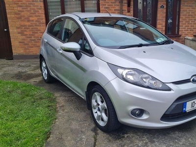 2010 - Ford Fiesta Manual