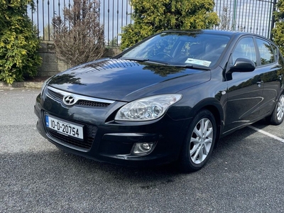 2010 - Hyundai i30 Manual