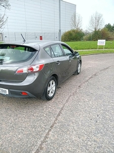 2010 - Mazda 3 Manual