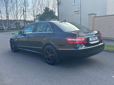 2010 - Mercedes-Benz E-Class Automatic