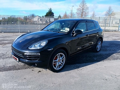 2010 - Porsche Cayenne ---