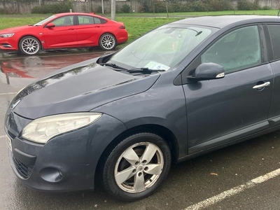 2010 - Renault Megane Manual