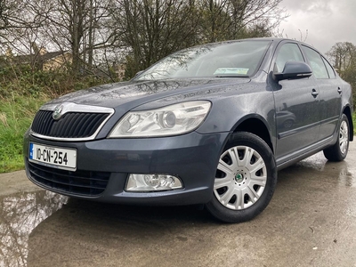 2010 - Skoda Octavia Manual