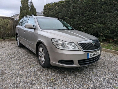 2010 - Skoda Octavia Manual