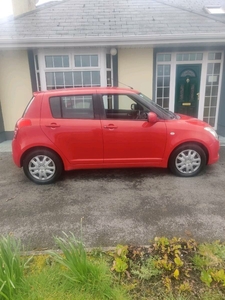 2010 - Suzuki Swift ---