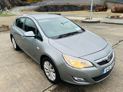 2010 - Vauxhall Astra ---