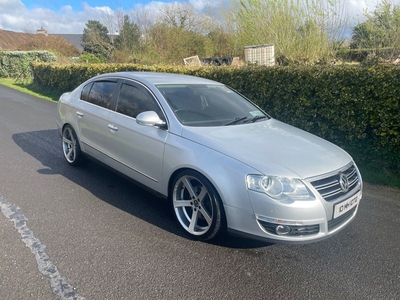 2010 - Volkswagen Passat Manual