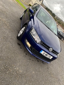 2010 - Volkswagen Polo Manual