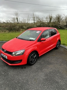 2010 - Volkswagen Polo Manual