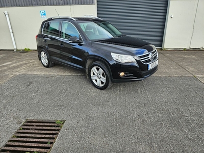 2010 - Volkswagen Tiguan Automatic