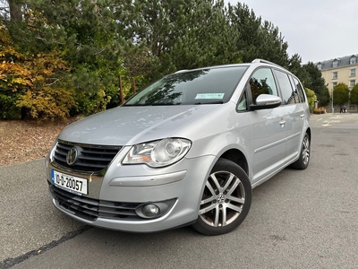 2010 - Volkswagen Touran Manual