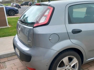 2011 - Fiat Punto Manual