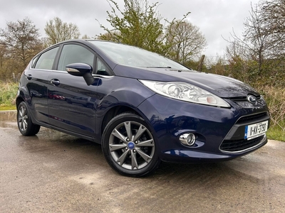 2011 - Ford Fiesta Manual