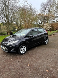 2011 - Ford Fiesta Manual