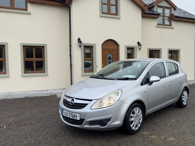 2011 - Opel Corsa Manual