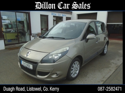 2011 - Renault Scenic Manual