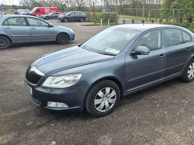 2011 - Skoda Octavia Manual