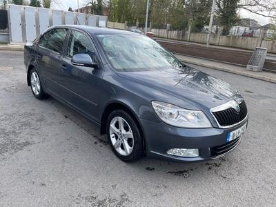 2011 - Skoda Octavia Manual