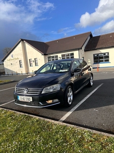 2011 - Volkswagen Passat Manual