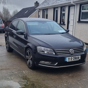 2011 - Volkswagen Passat Manual