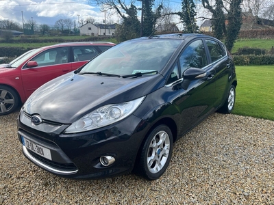 2012 - Ford Fiesta Manual