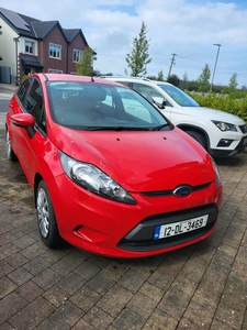 2012 - Ford Fiesta Manual