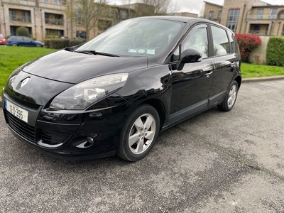 2012 - Renault Scenic Manual