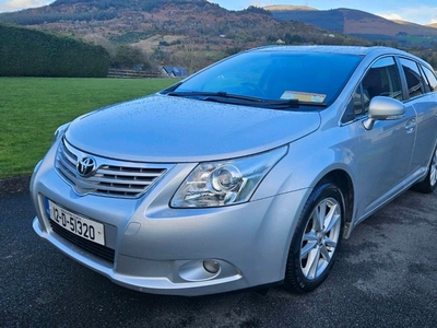 2012 - Toyota Avensis Manual