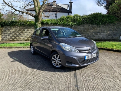 2012 - Toyota Yaris Manual