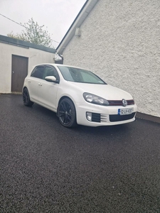 2012 - Volkswagen Golf Manual