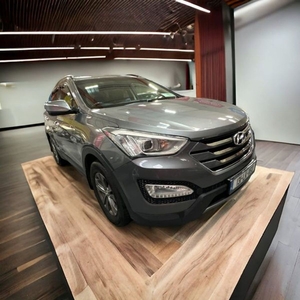 2013 - Hyundai Santa Fe Manual