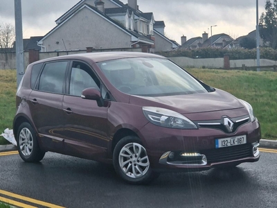 2013 - Renault Scenic Manual