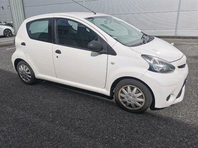 2013 - Toyota Aygo Manual