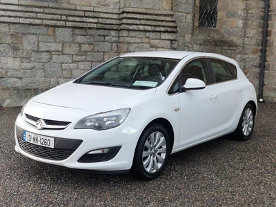 2013 - Vauxhall Astra ---