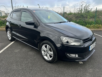 2014 - Volkswagen Polo Automatic