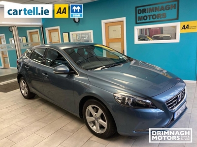 2014 - Volvo V40 Manual