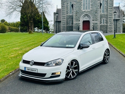 2015 - Volkswagen Golf Manual