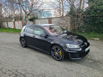 2015 - Volkswagen Golf Manual