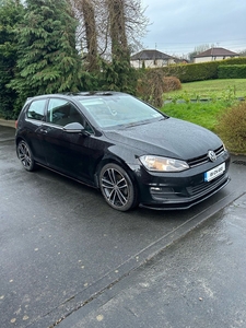 2015 - Volkswagen Golf Manual