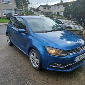 2015 - Volkswagen Polo Manual