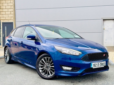 2016 (162) Ford Focus