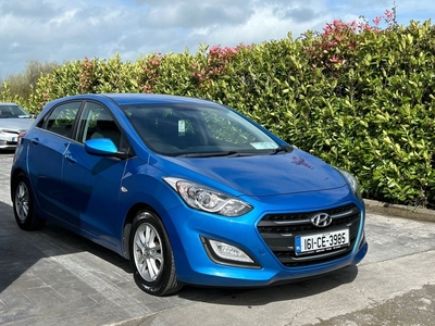 2016 - Hyundai i30 Manual