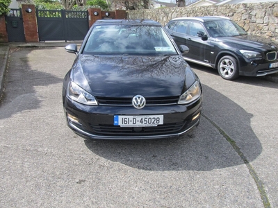 2016 - Volkswagen Golf Manual