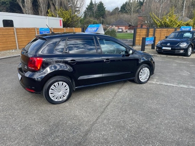 2016 - Volkswagen Polo Automatic