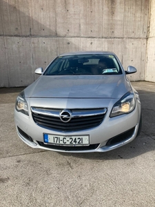 2017 - Opel Insignia Manual