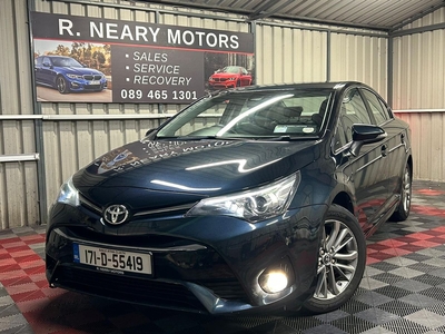 2017 - Toyota Avensis Manual