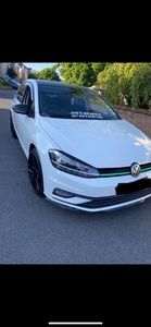 2017 - Volkswagen Golf Manual