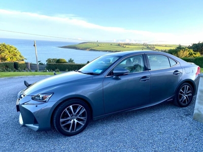 2018 - Lexus IS Automatic