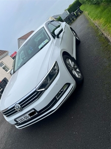 2018 - Volkswagen Passat Manual