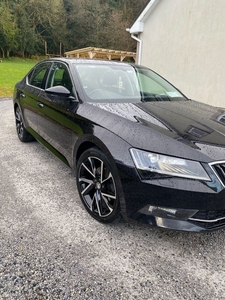 2019 - Skoda Superb Manual